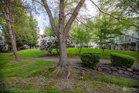 Exterior - 13400 Dumas Rd #J1, Mill Creek, WA 98012 photo 4 of 5