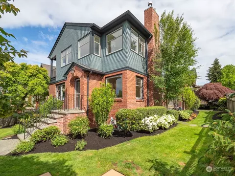 2904 W Hayes St, Seattle, WA 98199