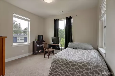 Bedroom - 22509 SE 265th Pl, Maple Valley, WA 98038 photo 4 of 5