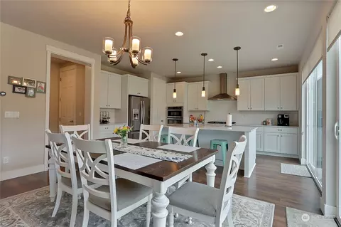Dining - 22509 SE 265th Pl, Maple Valley, WA 98038 photo 4 of 4