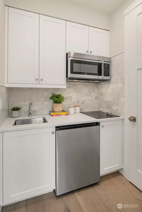 415 31st Ave E, Seattle, WA 98112 photo 14