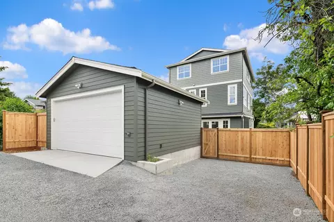 415 31st Ave E, Seattle, WA 98112 photo 38