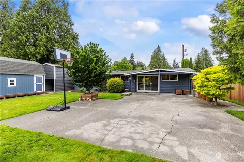 Exterior - 19522 Winesap Ln, Bothell, WA 98012 photo 6 of 11