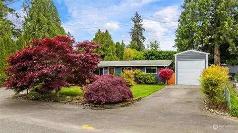 Exterior - 19522 Winesap Ln, Bothell, WA 98012 photo 3 of 11