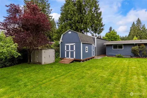 Exterior - 19522 Winesap Ln, Bothell, WA 98012 photo 7 of 11