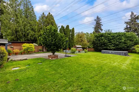 Exterior - 19522 Winesap Ln, Bothell, WA 98012 photo 11 of 11