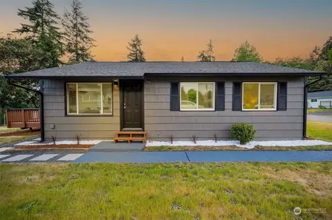513 Juniper Street Ct, Bremerton, WA 98310