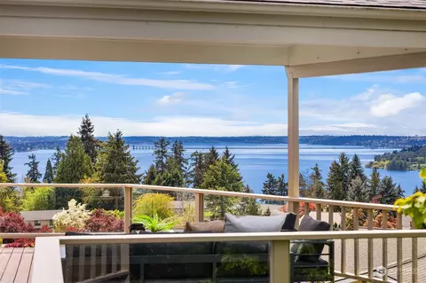 8230 NE 115th Pl, Kirkland, WA 98034