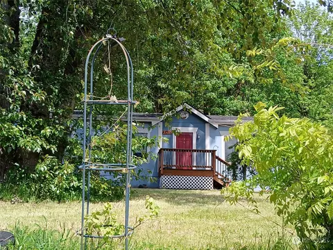 45356 Nellie Ln, Concrete, WA 98237