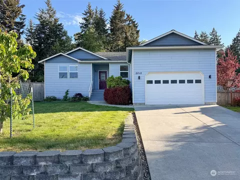 2012 W 8th St, Port Angeles, WA 98363
