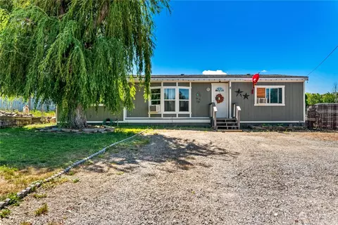 8 Glendale St NE, East Wenatchee, WA 98802