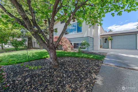 917 N James Ave, East Wenatchee, WA 98802