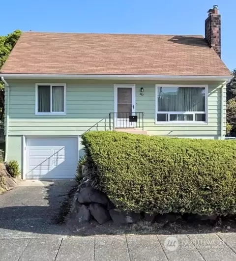 302 NW 83rd St, Seattle, WA 98117
