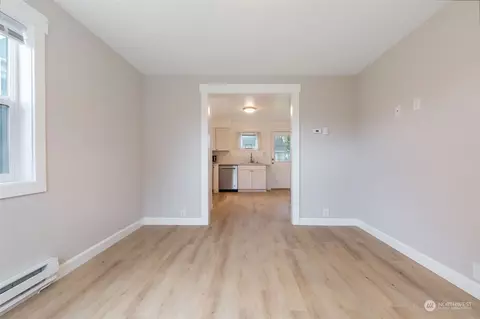 Living - 2418 State St, Everett, WA 98201 photo 5 of 6
