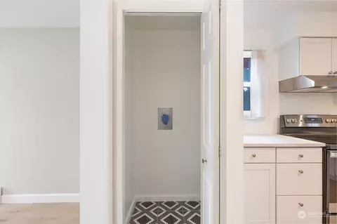 Other - 2418 State St, Everett, WA 98201 photo 4 of 12