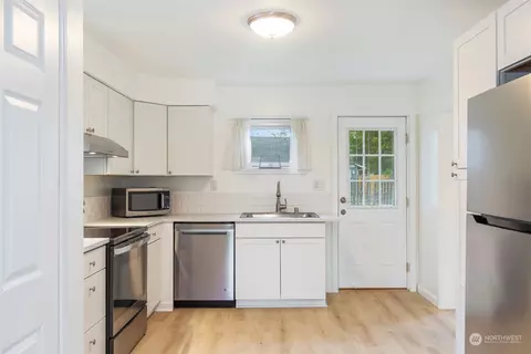 Kitchen - 2418 State St, Everett, WA 98201 photo 5 of 5