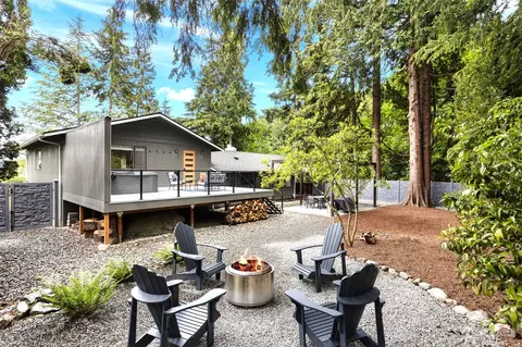 18011 85th Pl W, Edmonds, WA 98026