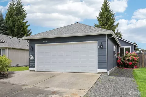 10406 59th Dr NE, Marysville, WA 98270