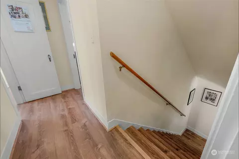 Entry Way - 1223 Donovan Ln, Everett, WA 98201 photo 2 of 8