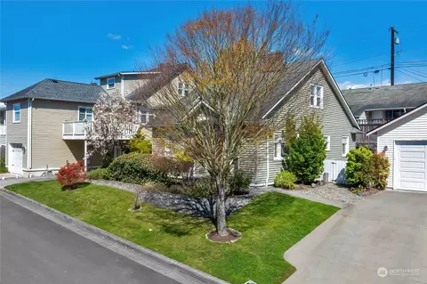 Exterior - 1223 Donovan Ln, Everett, WA 98201 photo 9 of 12