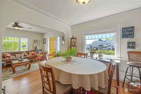 Dining - 1223 Donovan Ln, Everett, WA 98201 photo 2 of 2