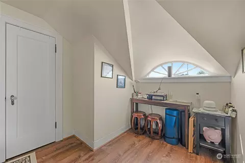Entry Way - 1223 Donovan Ln, Everett, WA 98201 photo 1 of 8
