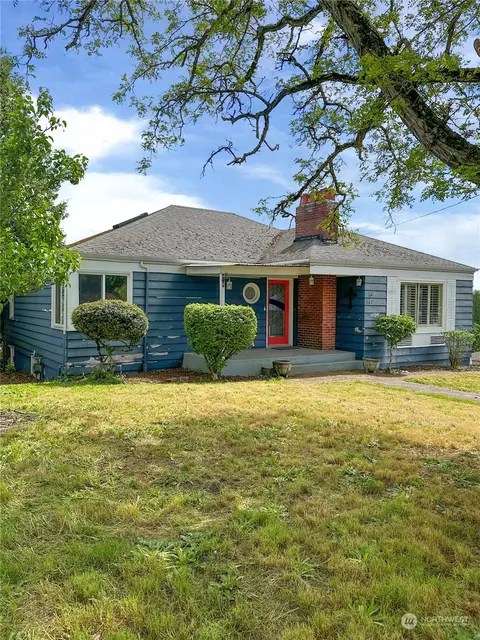 360 Stevens Ave SW, Renton, WA 98057