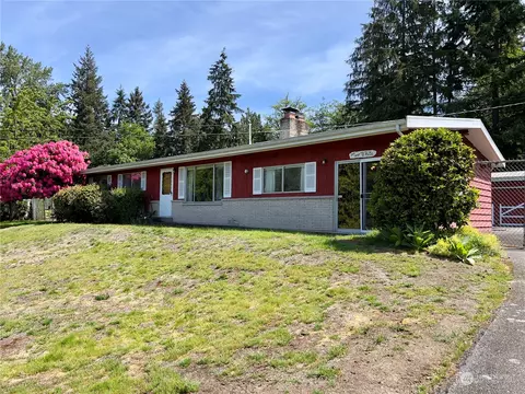 5615 Seahurst Ave, Everett, WA 98201