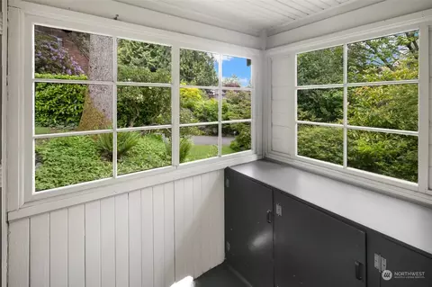 Exterior - 3330 E John St, Seattle, WA 98112 photo 3 of 10
