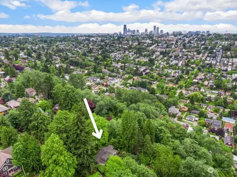 View/Area - 3330 E John St, Seattle, WA 98112 photo 3 of 3