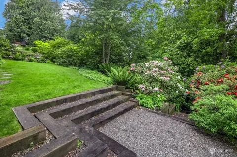Exterior - 3330 E John St, Seattle, WA 98112 photo 9 of 10