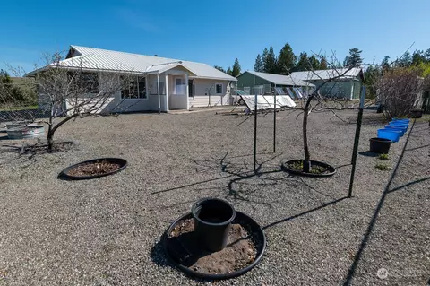 1517 Havillah Rd, Tonasket, WA 98855