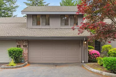 124 141st Pl NE, Bellevue, WA 98007