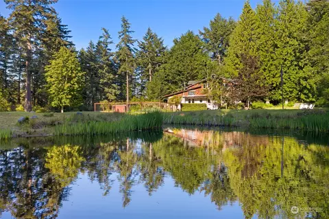 973 San Juan Dr, Friday Harbor, WA 98250