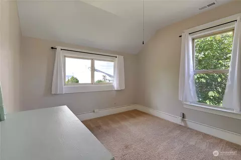 Bedroom - 913 Wall St, Everett, WA 98201 photo 2 of 5