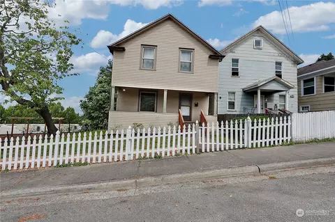 Exterior - 913 Wall St, Everett, WA 98201 photo 5 of 6