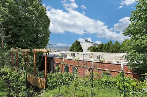 Other - 913 Wall St, Everett, WA 98201 photo 2 of 8