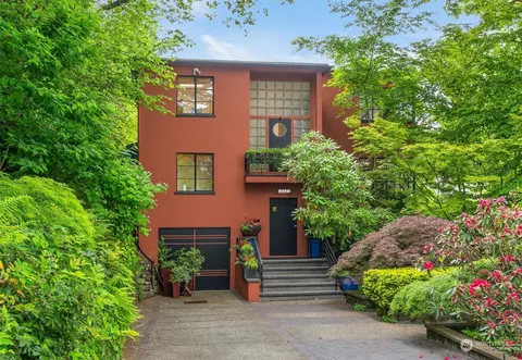 303 36th Ave E, Seattle, WA 98112