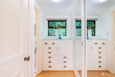 303 36th Ave E, Seattle, WA 98112 photo 17