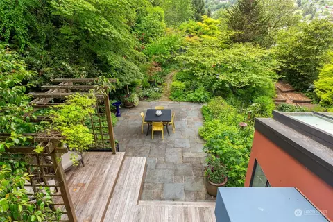 303 36th Ave E, Seattle, WA 98112 photo 16