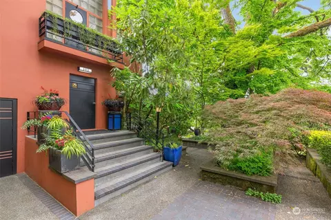 303 36th Ave E, Seattle, WA 98112 photo 2