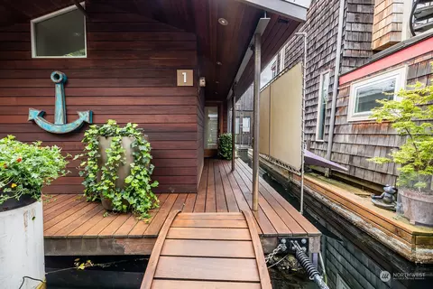 2235 Fairview Ave E #1, Seattle, WA 98102
