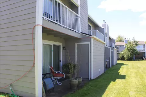 Exterior - 2733 Initial Pl, Enumclaw, WA 98022 photo 6 of 11