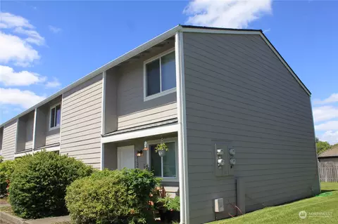 Exterior - 2733 Initial Pl, Enumclaw, WA 98022 photo 7 of 11