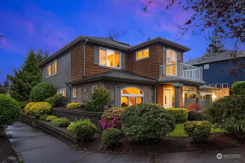 13119 NE 70th Dr, Kirkland, WA 98033