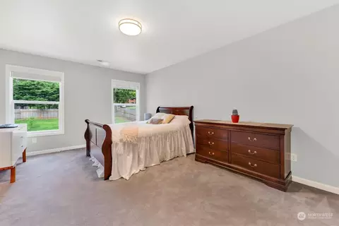 Bedroom - 17218 3rd Ave SE, Bothell, WA 98012 photo 1 of 5