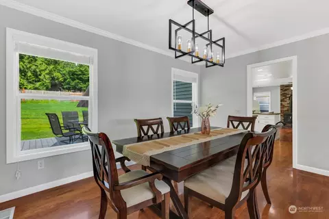 Dining - 17218 3rd Ave SE, Bothell, WA 98012 photo 1 of 2