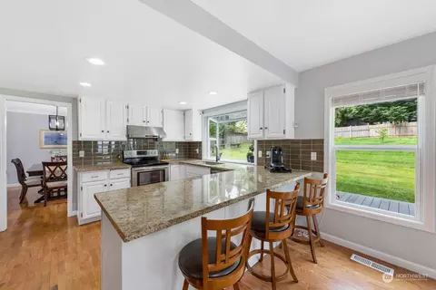 Kitchen - 17218 3rd Ave SE, Bothell, WA 98012 photo 1 of 3