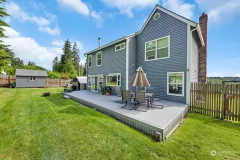 Exterior - 17218 3rd Ave SE, Bothell, WA 98012 photo 4 of 7