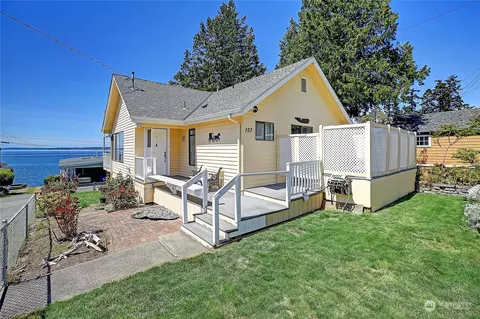 157 N Sunset Dr, Camano Island, WA 98282